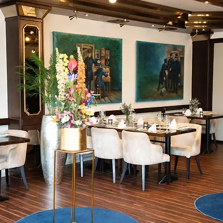 Zur Post New Style Hotel 4*